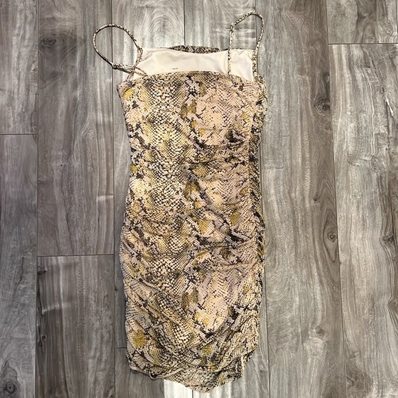 Guess Snake print mini dress M - Picture 4 of 4
